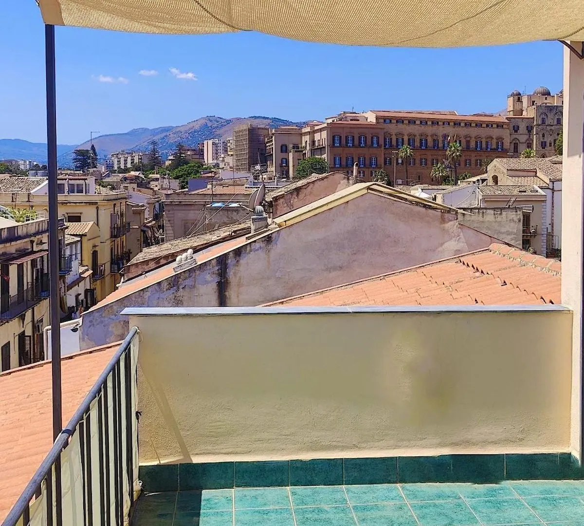 In Torre Palazzo Orioles Apartment Palermo Italy